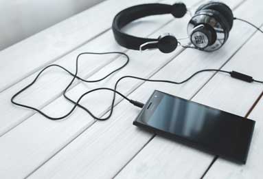 B体育---> 曼城轻松战胜，大比分取得强劲起步，曼城大比分赢球